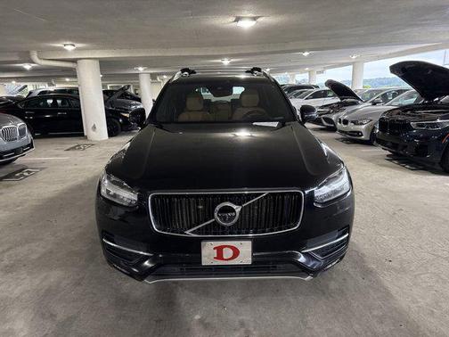 2019 Volvo XC90 T6 Momentum