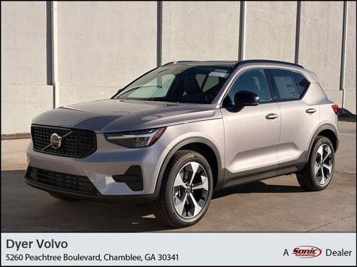 2026 Volvo XC40 B4 Core