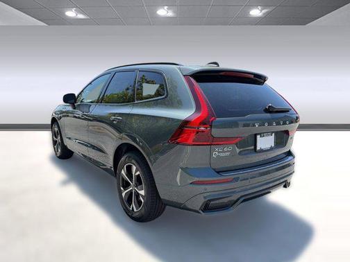 Forest Lake 2026 Volvo XC60 B5 Core