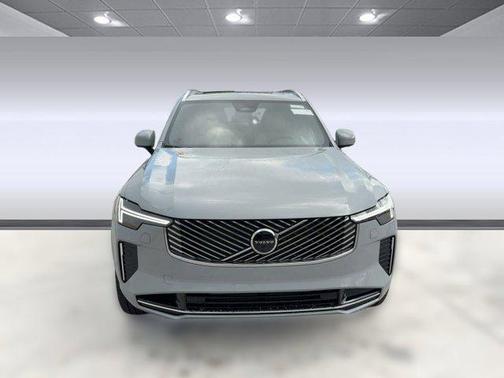 2026 Volvo XC90 Plug-In Hybrid T8 Plus 6-Seater