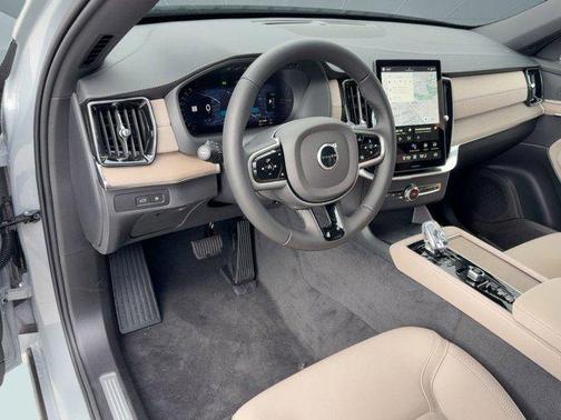 2026 Volvo XC90 Plug-In Hybrid T8 Plus 6-Seater