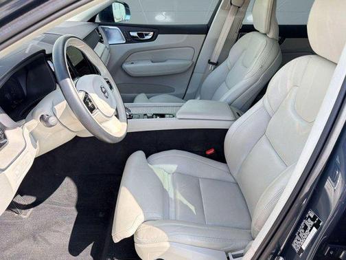 Denim Blue Metallic 2021 Volvo XC60 Recharge Plug-In Hybrid T8 Inscription