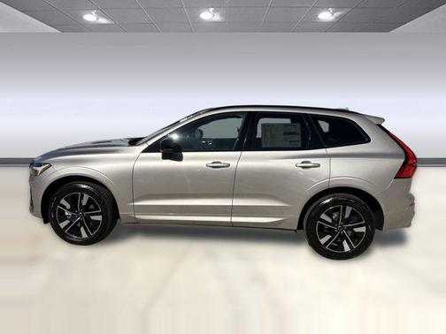 2026 Volvo XC60 B5 Core