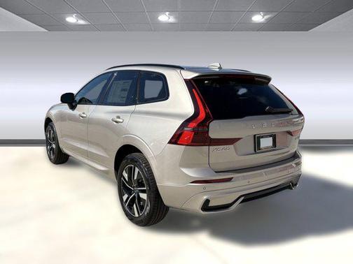 2026 Volvo XC60 B5 Core