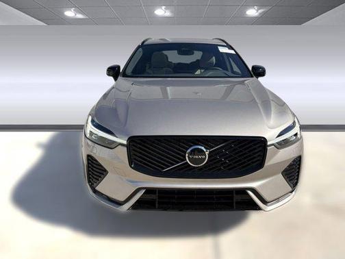 2026 Volvo XC60 B5 Core