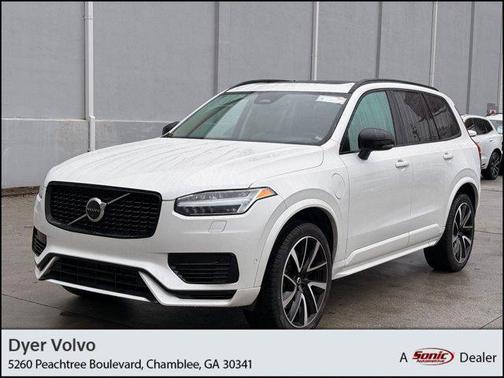 2023 Volvo XC90 Recharge Plug-In Hybrid T8 Plus Dark Theme 7-Seater