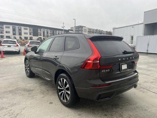 2025 Volvo XC60 B5 Core