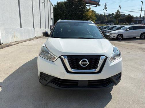 2020 Nissan Kicks SV