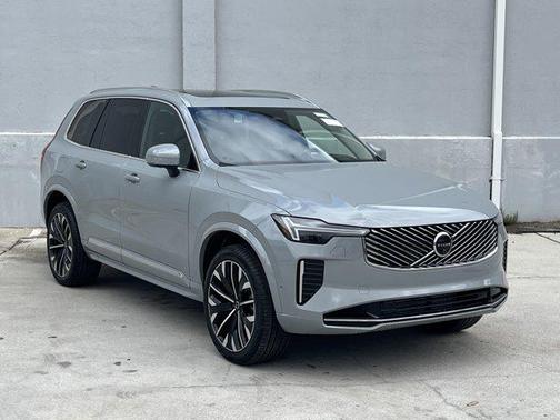 2025 Volvo XC90 Plug-In Hybrid T8 Ultra 7-Seater