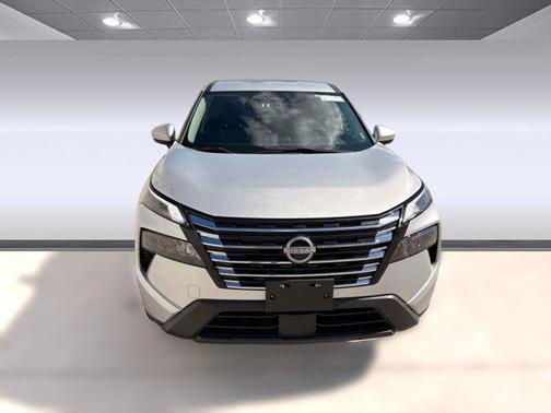 2023 Volvo XC40 B5 Plus Bright Theme
