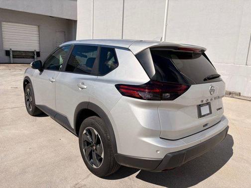 2023 Volvo XC40 B5 Plus Bright Theme