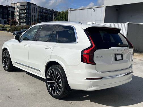 2026 Volvo XC90 B6 Plus 7-Seater