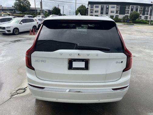 2025 Volvo XC90 B6 Ultra