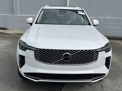 2025 Volvo XC90 B6 Ultra