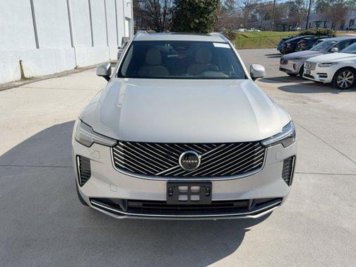 2025 Volvo XC90 B5 Plus 7-Seater