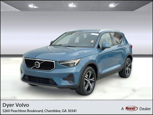 2023 Volvo XC40 B4 Core