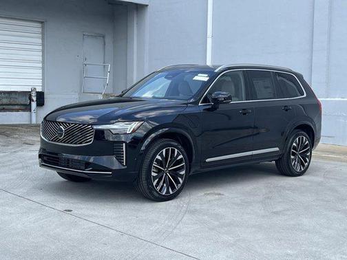 2026 Volvo XC90 Plug-In Hybrid T8 Ultra 6-Seater