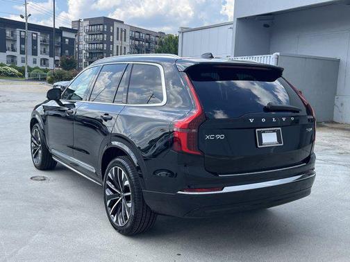 2026 Volvo XC90 Plug-In Hybrid T8 Ultra 6-Seater