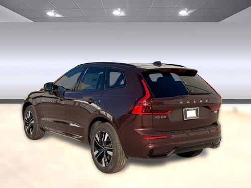 2026 Volvo XC60 B5 Core