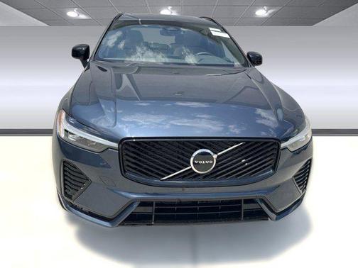 2026 Volvo XC60 B5 Core