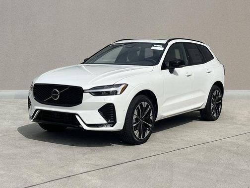 2026 Volvo XC60 B5 Plus