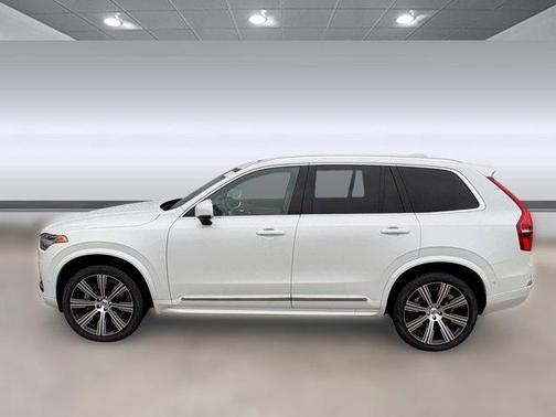 2025 Volvo XC90 B6 Plus 7-Seater