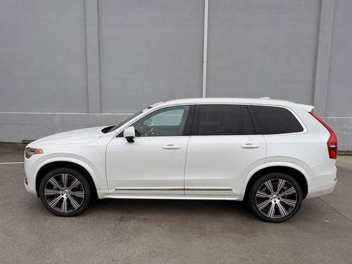 2025 Volvo XC90 B6 Plus 7-Seater