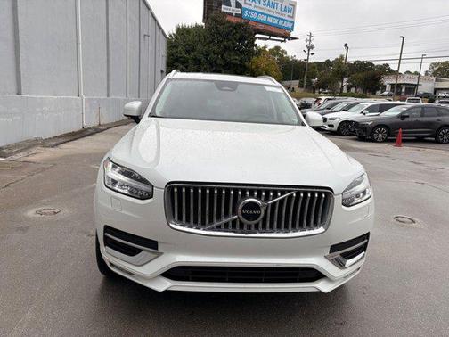 2025 Volvo XC90 B6 Plus 7-Seater