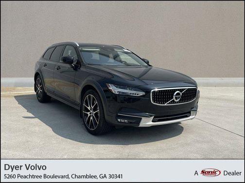 2018 Volvo V90 Cross Country T6