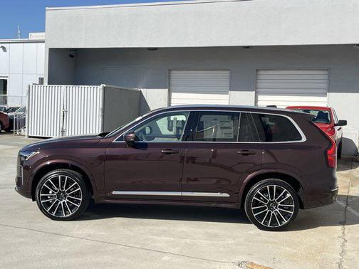 2025 Volvo XC90 B6 Ultra
