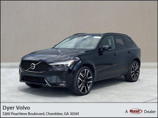 2023 Volvo XC60 B6 Ultimate Dark Theme