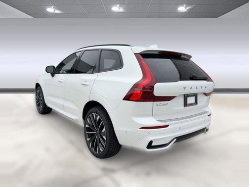 2026 Volvo XC60 B5 Ultra
