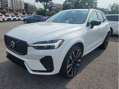 2025 Volvo XC60 Plug-In Hybrid T8 Ultra