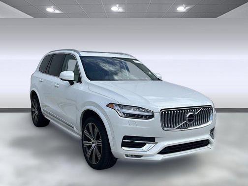 2024 Volvo XC90 B6 Plus Bright Theme 7-Seater