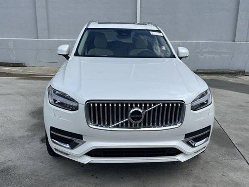 2024 Volvo XC90 B6 Plus Bright Theme 7-Seater