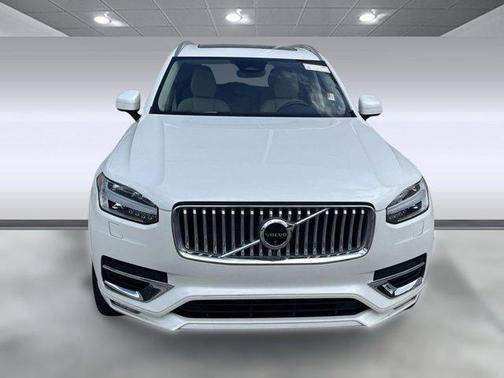 2024 Volvo XC90 B6 Plus Bright Theme 7-Seater