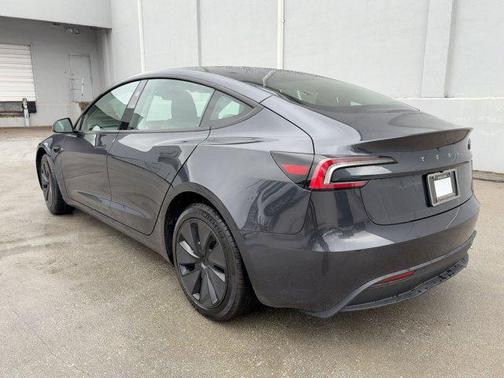 2025 Tesla Model 3 Long Range