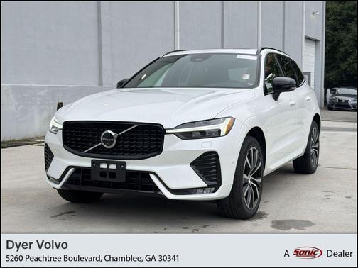 Crystal White Metallic 2024 Volvo XC60 B5 Ultimate Dark Theme