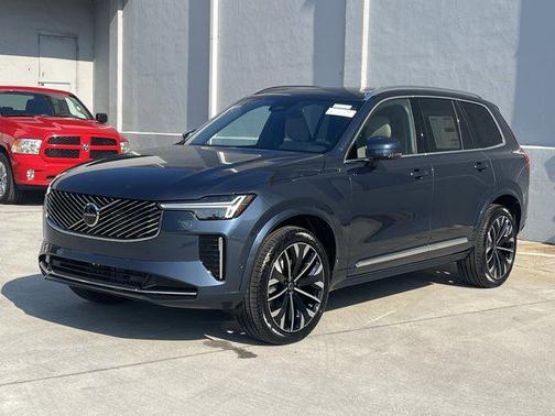 2026 Volvo XC90 B6 Plus 7-Seater