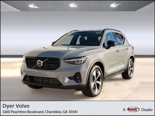 2026 Volvo XC40 Plus, B5 AWD Gas (mild hybrid), Dark