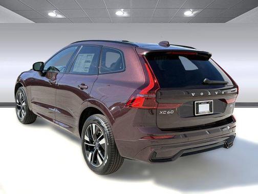 2026 Volvo XC60 B5 Core