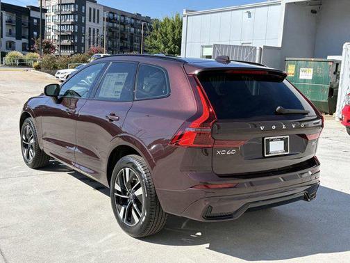 2026 Volvo XC60 B5 Core