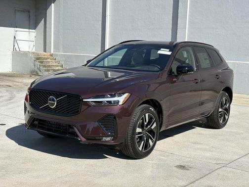 2026 Volvo XC60 B5 Core