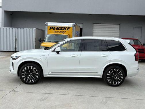2026 Volvo XC90 Plug-In Hybrid T8 Ultra 7-Seater