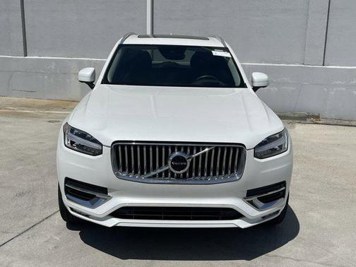 2022 Volvo XC90 T6 Inscription