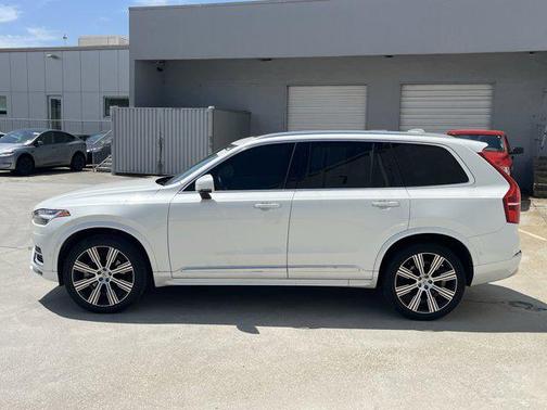 2022 Volvo XC90 T6 Inscription
