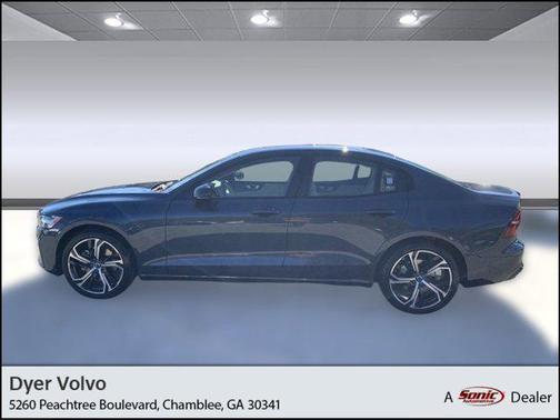 2024 Volvo S60 B5 Plus Dark Theme