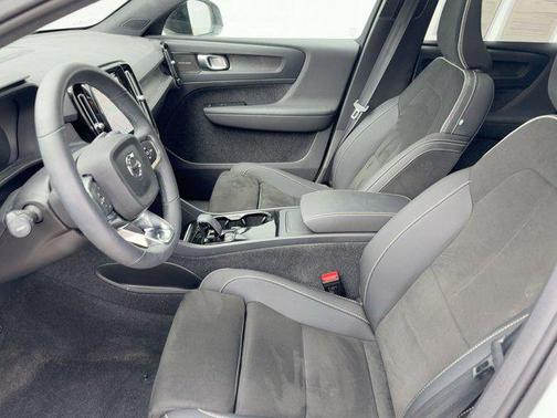 2023 Volvo C40 Recharge Pure Electric Twin Ultimate