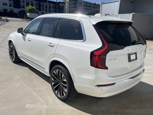 2025 Volvo XC90 Plug-In Hybrid T8 Ultra 7-Seater