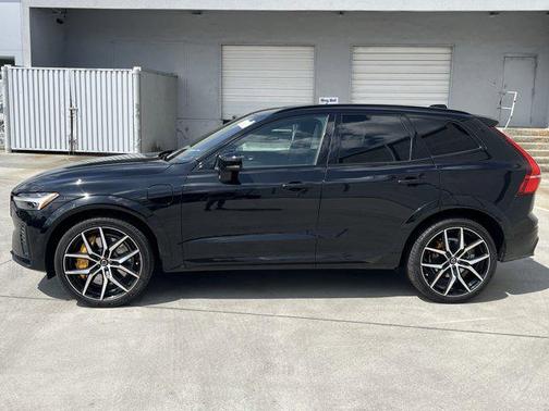 2022 Volvo XC60 Recharge Plug-In Hybrid T8 Polestar